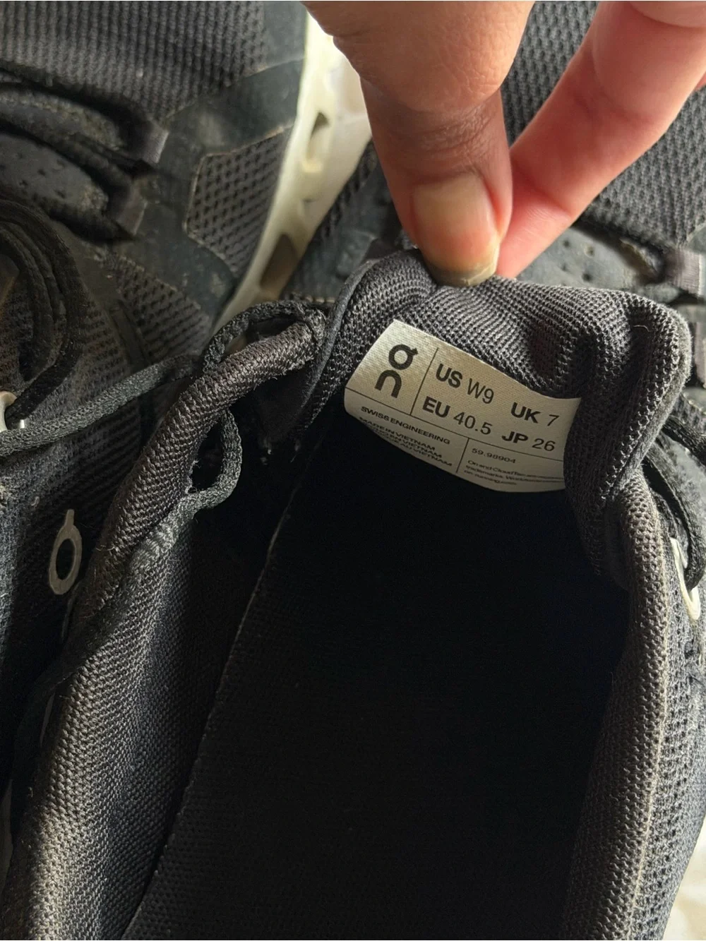 On Running Cloud Sneakers W9